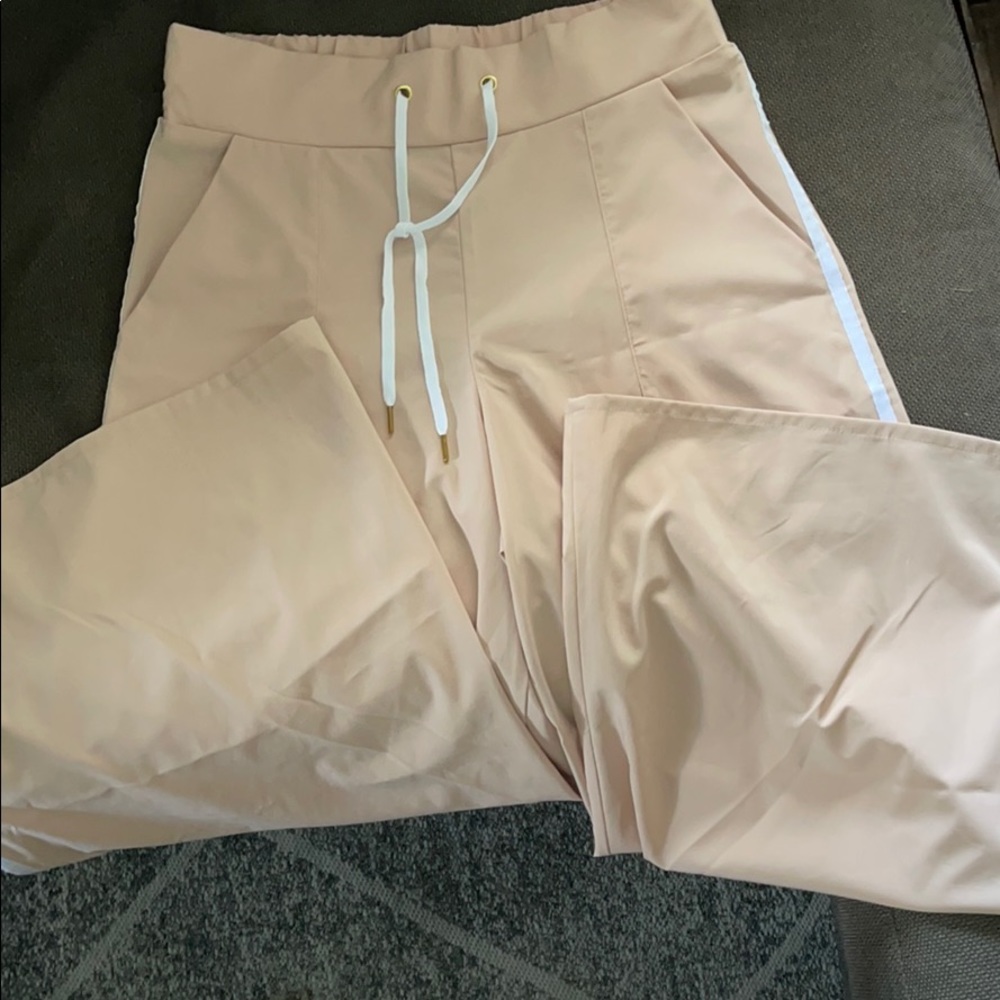 Varley Norma Wide Leg Crop pants I8